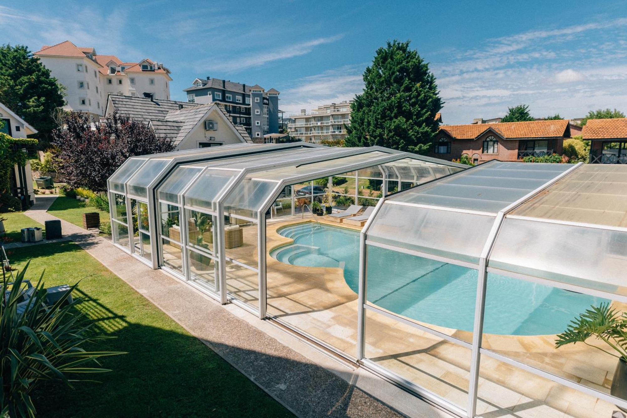 La Galeria - Hotel Boutique Carilo Exteriör bild